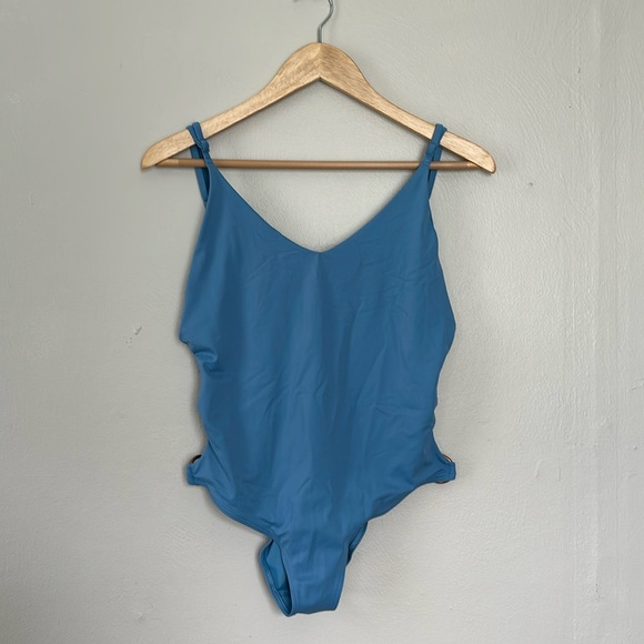 aerie Other - Aerie one piece swimsuit light blue side rings large